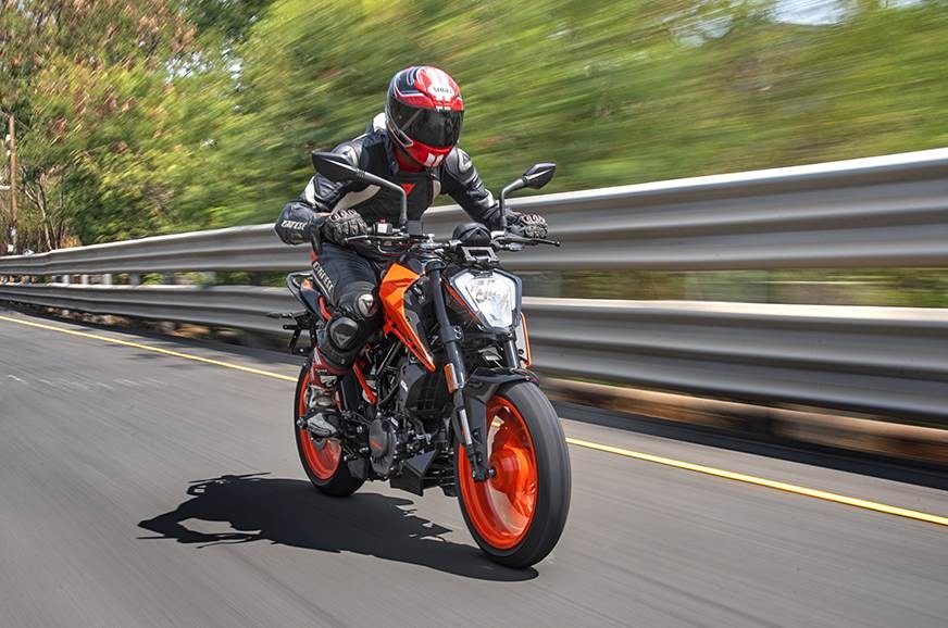 Trang bị vừa đủ của KTM 200 Duke