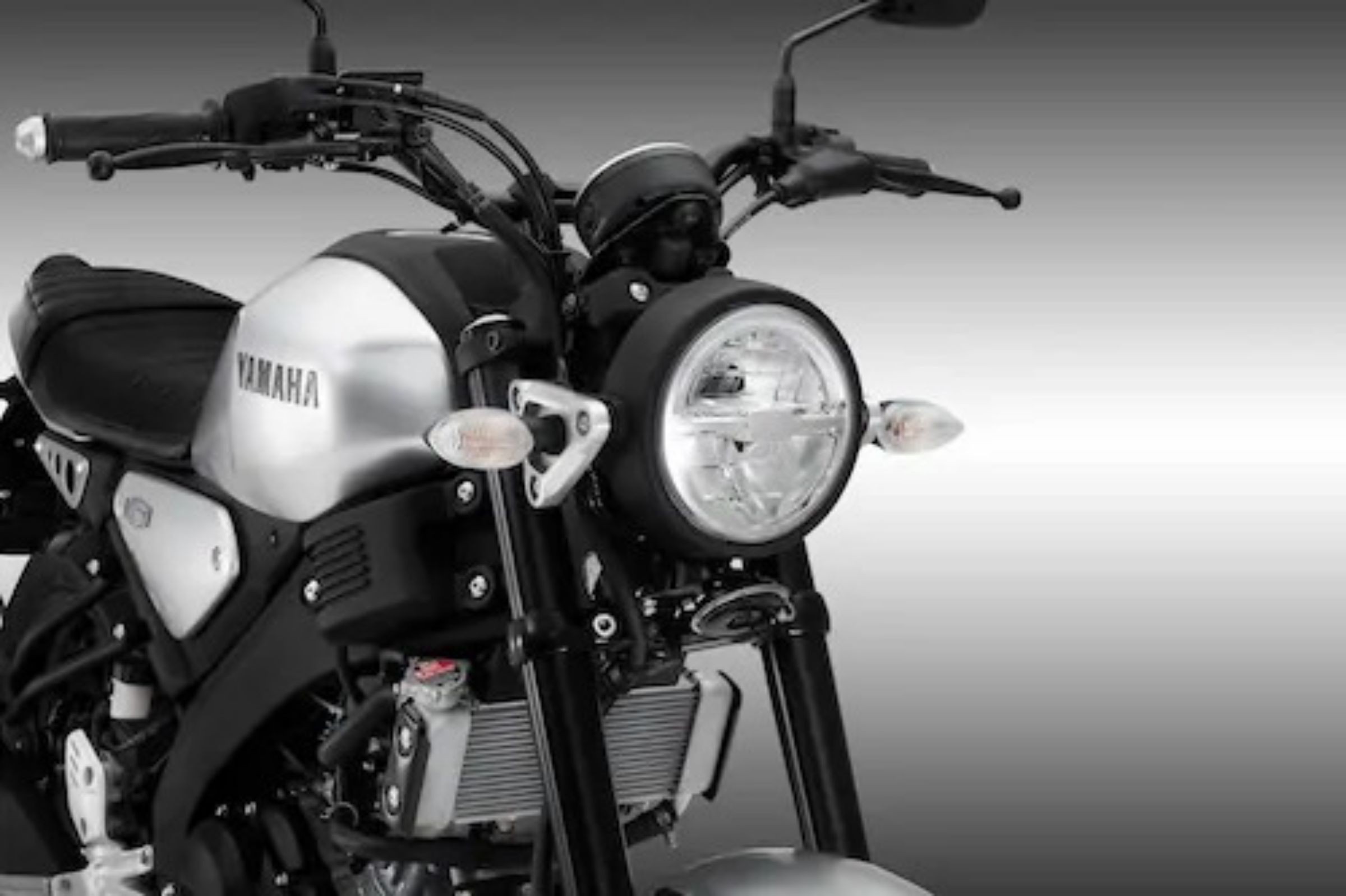 Yamaha XSR bán chính hãng tại Việt Nam đổi tên thành XS R