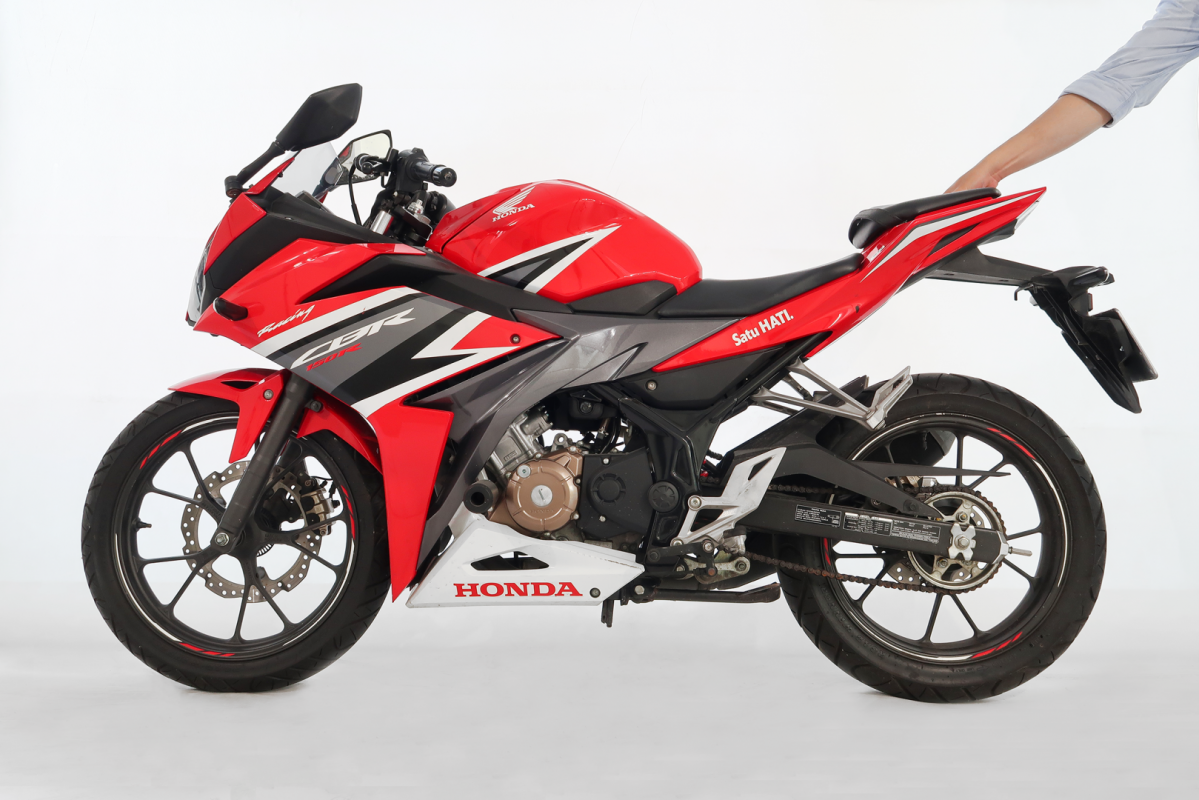 Honda CBR150R chính hãng ra mắt giá từ 71 triệu đồng  VnExpress