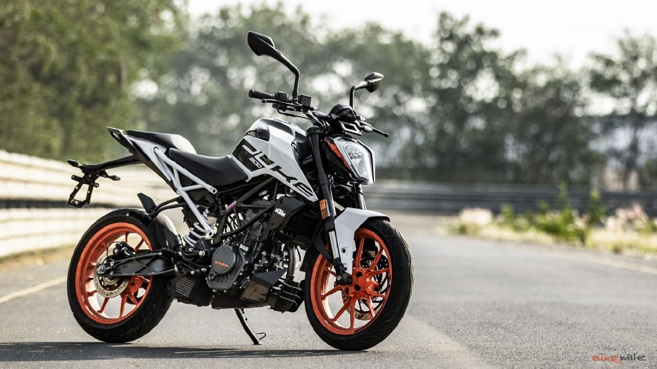 KTM 200 Duke là dòng PKL có mức giá rất dễ chịu - khoảng 80 triệu đồng