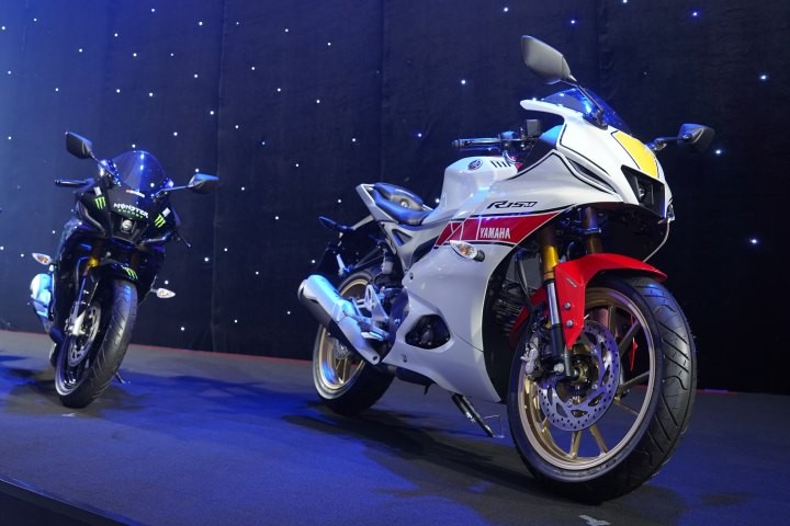 Yamaha YZF-R15 2023 ra mắt tại Việt Nam, giá đắt hơn Honda CBR150R
