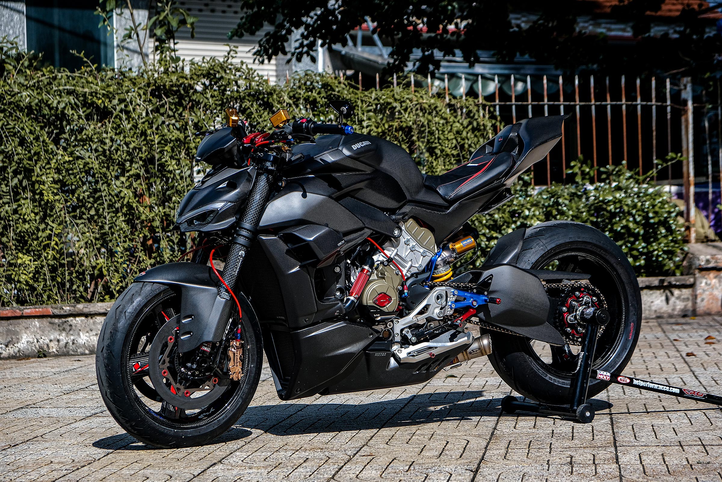 Siêu naked bike Ducati Streetfighter V4 SP2 xuất hiện sở hữu nhiều trang  bị xịn xò như Panigale V4 SP2